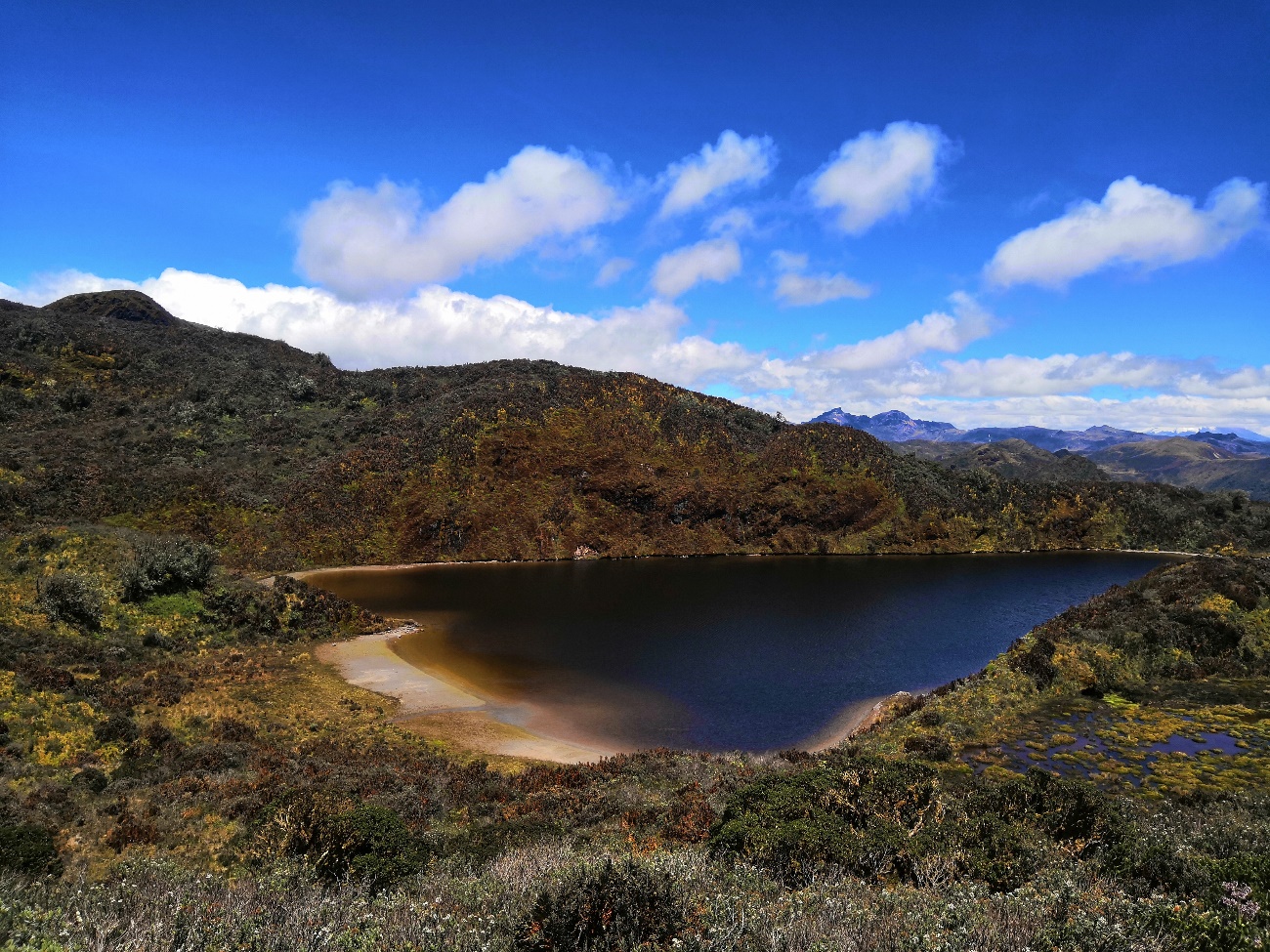 El Parque Nacional Cayambe-Coca es una reserva natural ubicada en las provincias de Pichincha, Imbabura, Napo y Sucumbíos. El parque posee un sistema de 80 lagunas. Este complejo fue declarado como un humedal importante a nivel mundial o sitio Ramsar.