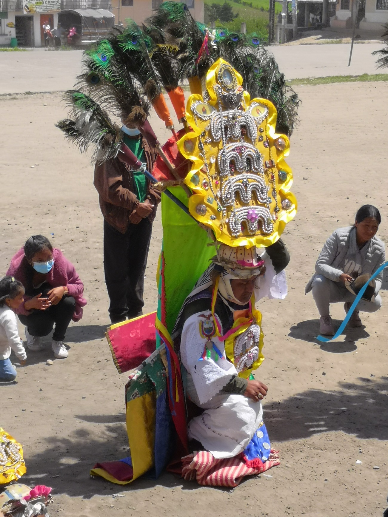 El Danzante es el personaje principal en la Octava del Corpus Christi, una celebración ecuatoriana tradicional de Pujilí, un cantón de Cotopaxi ubicado a 10 km al occidente de Latacunga. Se celebra el tercer sábado de junio, en el solsticio de verano.  El Danzante es considerado el símbolo de fiesta de las octavas del Corpus Christi (Cuerpo de Cristo) y es conocido también como Tushug o Sacerdote de la Lluvia.  El Danzante representa al cacique principal y antiguamente bailaba de alegría en agradecimiento por la cosecha del maíz, como parte de los ritos en honor al cacique principal. La danza es una fusión de origen cristiano y unida con la fiesta ancestral del Inti Raymi.