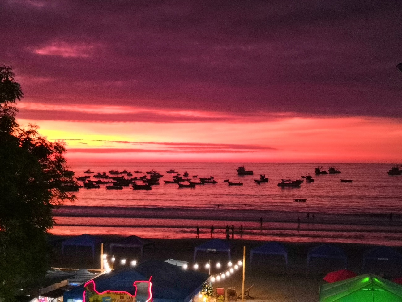 En la Ruta del Sol, también Manabí. Un espacio natural y cultural de gran importancia para el turismo en la franja costera del Ecuador.